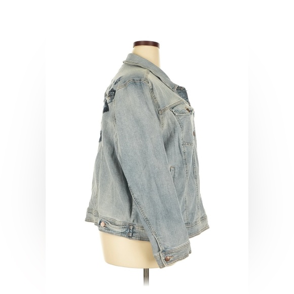 Ava&Viv Women's Light Blue Denim Jacket 4X - Picture 3 of 6